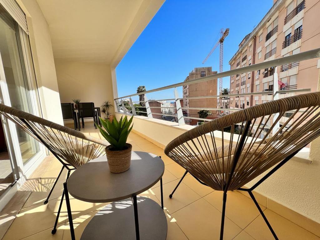 Sesimbra Oasis Sao Joao Apartment Bagian luar foto