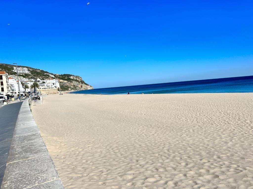 Sesimbra Oasis Sao Joao Apartment Bagian luar foto